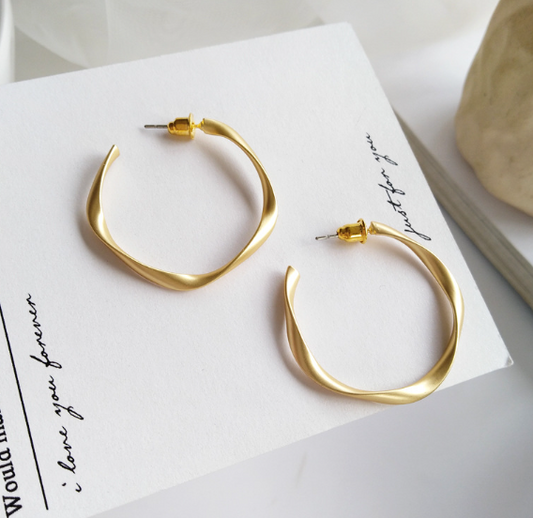 Matt Series Earrings Ribbon Twist Stud Earrings