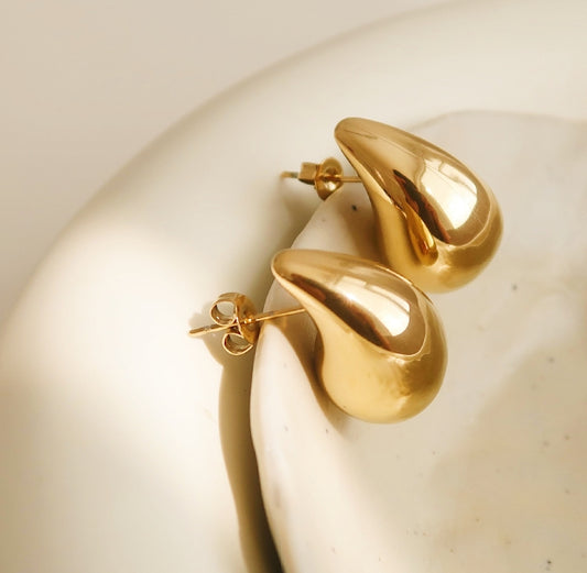Water Drop Hollow Earrings Gold Plated Smooth Titanium Steel